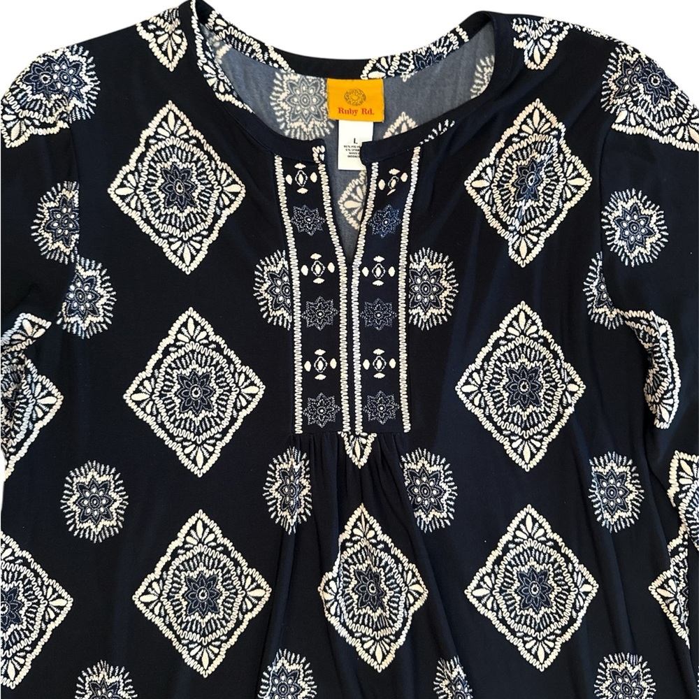 Ruby Rd. Navy Blouse & White Top Size L - Picture 2 of 6
